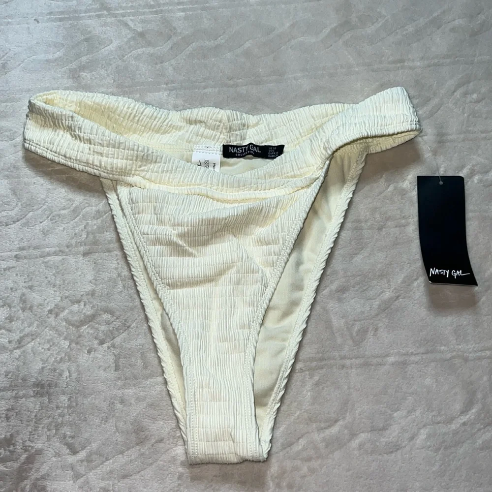 NastyGal Crinkle High Leg Bikini‎ Bottoms size US6
